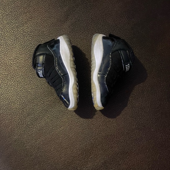 Air Jordan Spacejam 11s size 7c - Picture 3 of 6